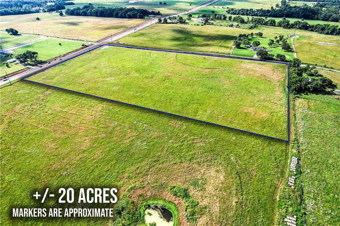 *20 Acres MOL* This property offers so many options and opportunities! Great location for you to put your dreams into action whether developing a business, a subdivision or even building a small farm for yourself. Hwy frontage on two sides - just under 700 sq ft on Hwy 59 and about 1300 sq ft on Mount Olive so there is desirable visibility if you're looking to capitalize on a new business!  Conveniently located to Gravette, Centerton, Bentonville and Siloam Springs.