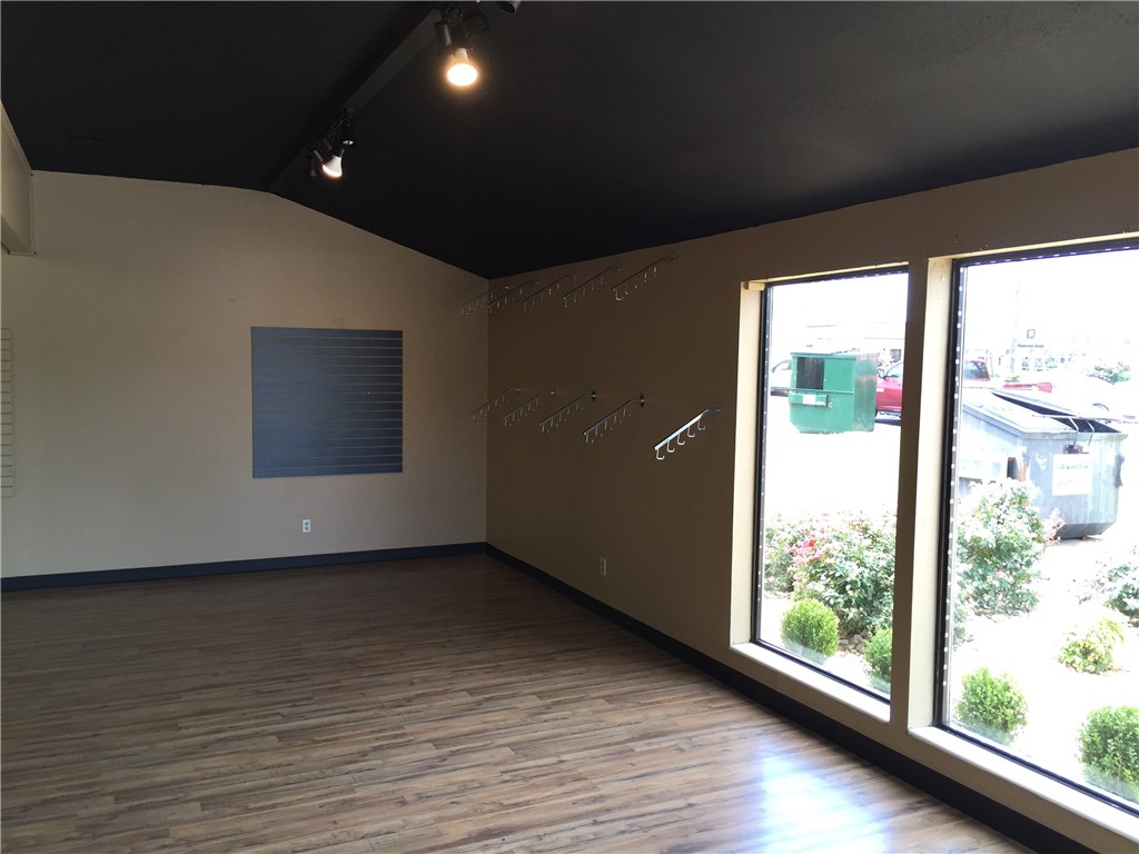 Stults Sub - Commercial Lease