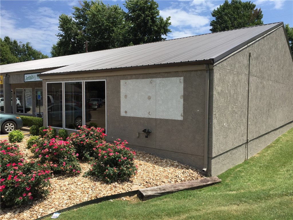 Stults Sub - Commercial Lease
