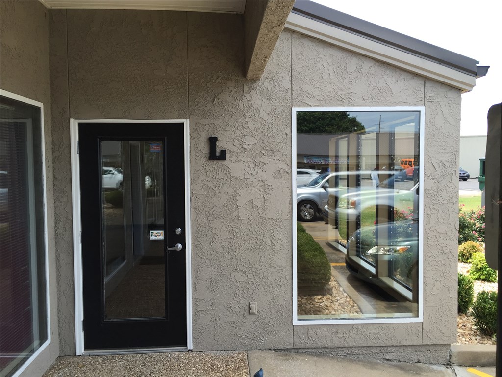 Stults Sub - Commercial Lease