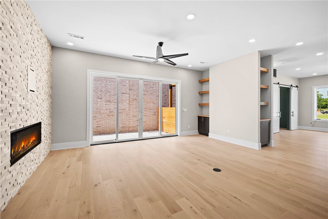 Aurora Sub Ph 2 Bentonville - Residential