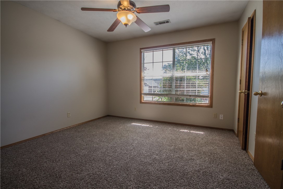 Walnut Ridge Ph 1 - Residential Lease