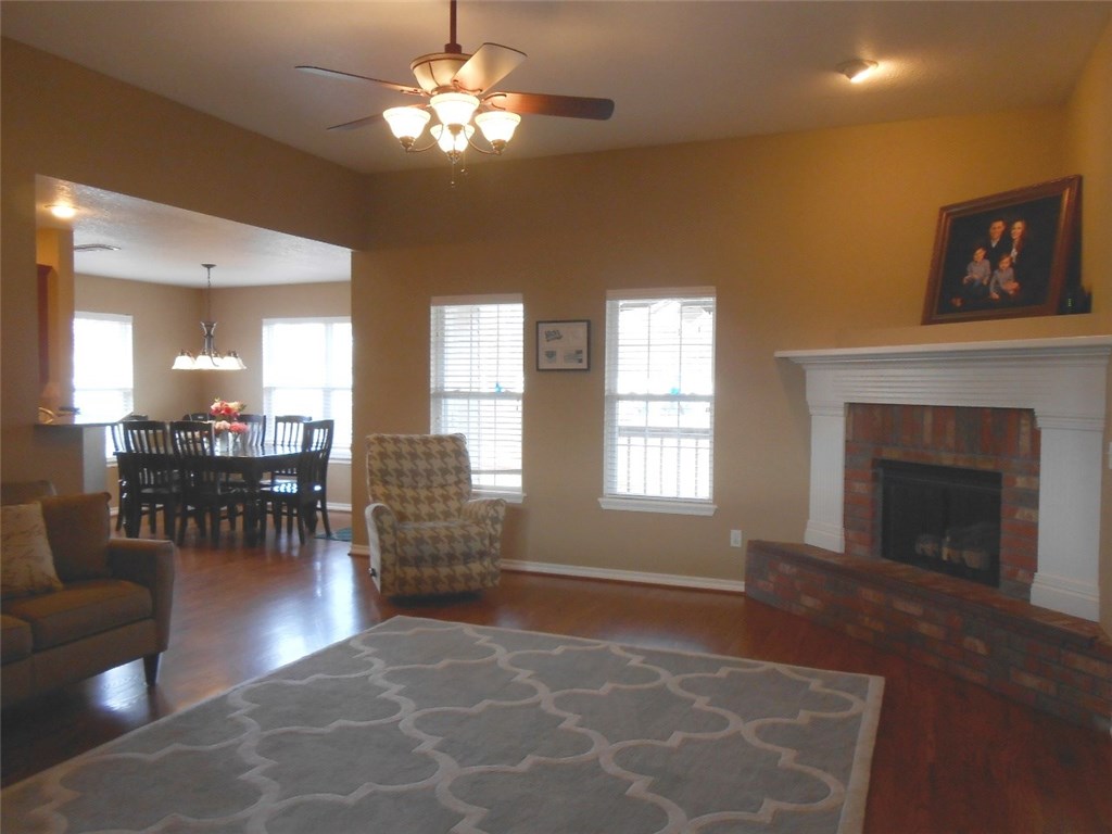 Weston Hills Sub Ph I Cave Spgs - Residential