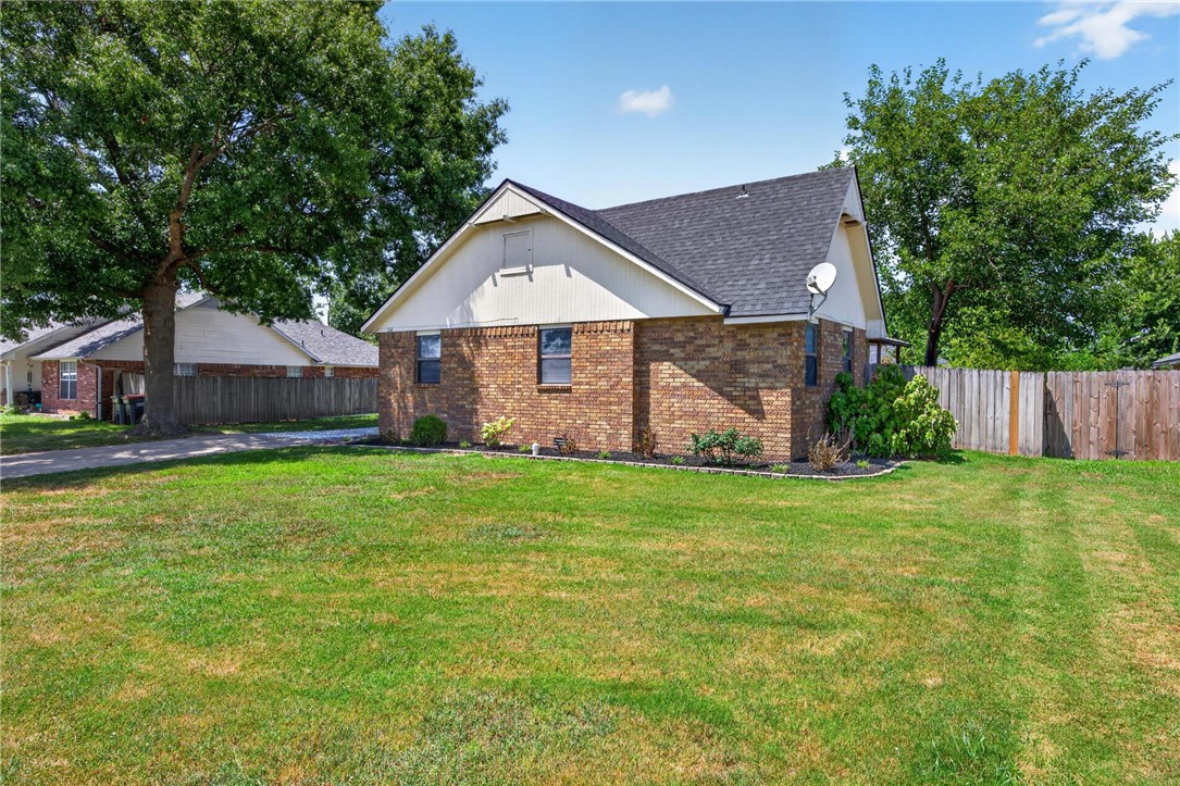 OAKS ADD PHASE XI - Residential