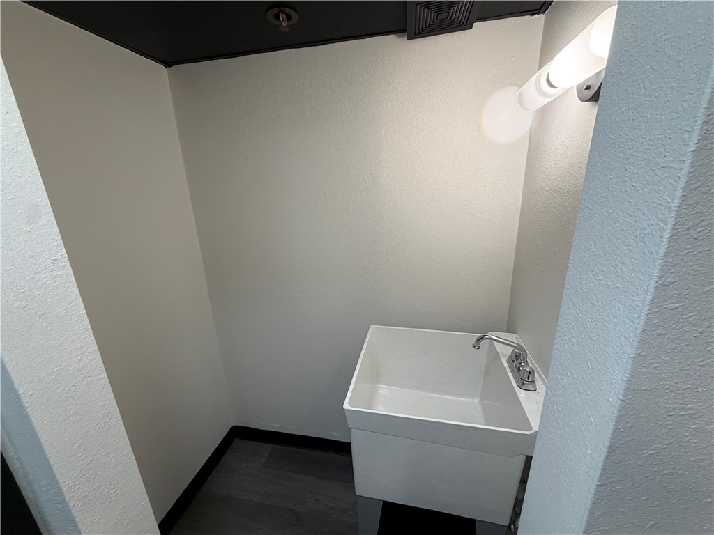 FAYETTEVILLE ORIGINAL - Commercial Lease