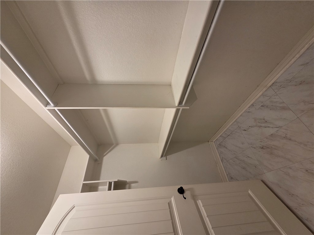 Rollers Ridge Sub Rogers - Residential Lease