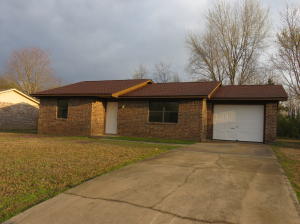 HOME IS A WINNER! Well built, solid, and close to campus---offers a brand new roof, new flooring, new paint. MOVE IN READY!  Absolutely gorgeous. All electric dwelling offers low utilities, maintenance free exterior, pretty lawn.