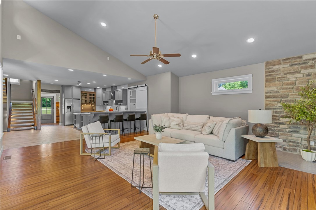 Woodridge Manor Rurban - Residential