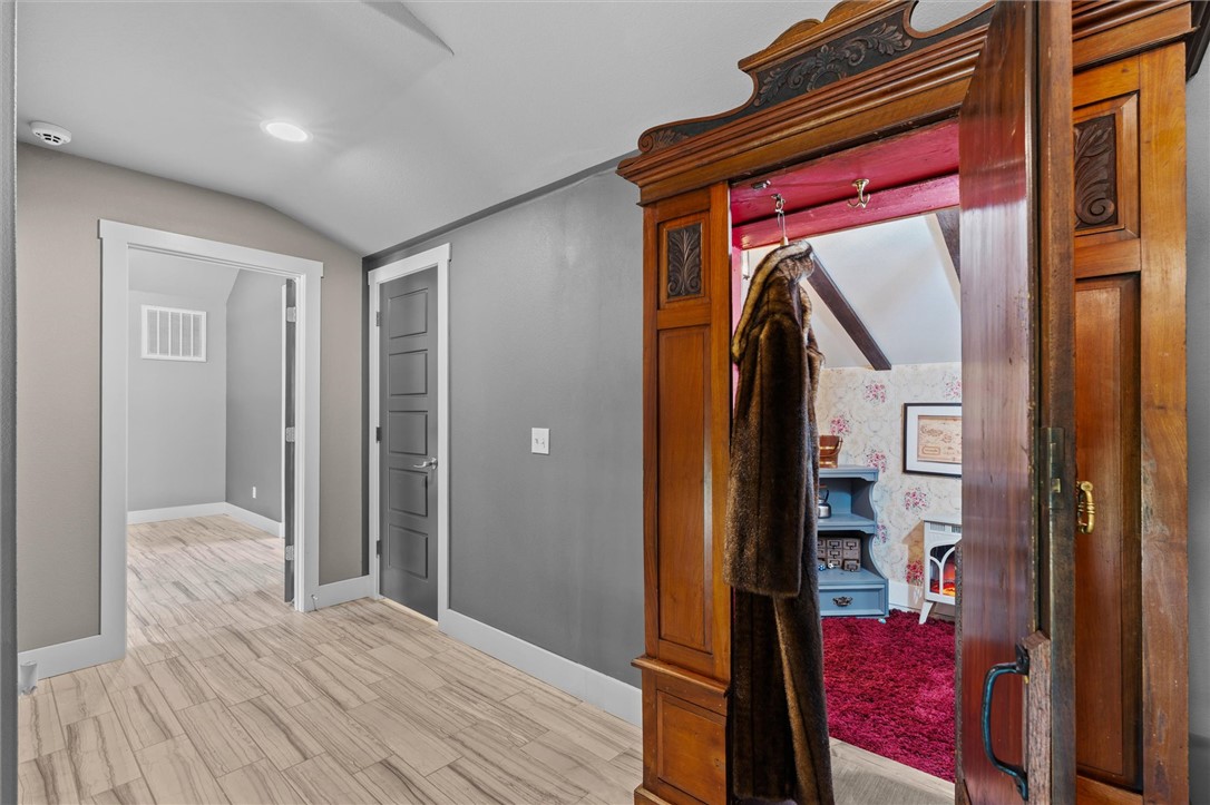 Woodridge Manor Rurban - Residential