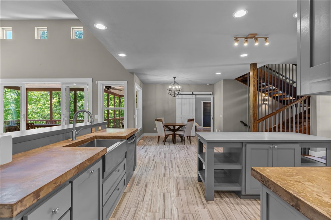 Woodridge Manor Rurban - Residential