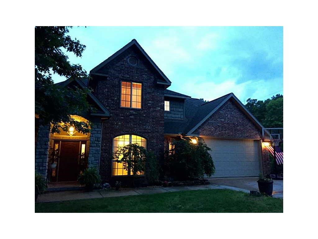 Fantastic layout with a bonus room up. Great neighborhood, beautifully landscaped yard. Huge eat in kitchen, office or formal dining, living room and master on first floor. Three beds with full bath up. Bamboo floors, granite counters, all brick exterior, high quality throughout. One mile to the hwy, two miles to Cooper Elementary. Agent owned.