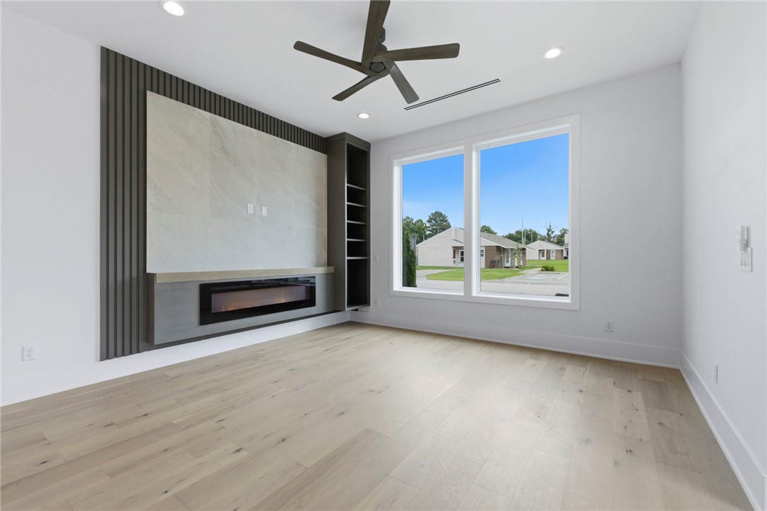 FAIRFIELD ADD-BENTONVILLE - Residential