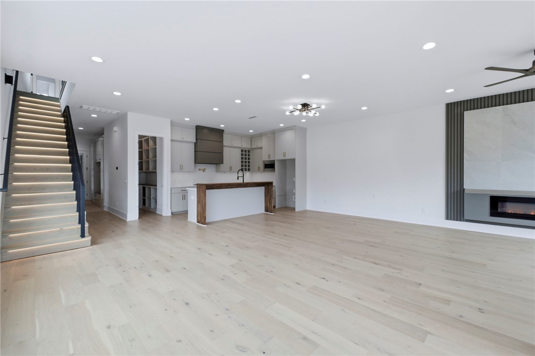 FAIRFIELD ADD-BENTONVILLE - Residential