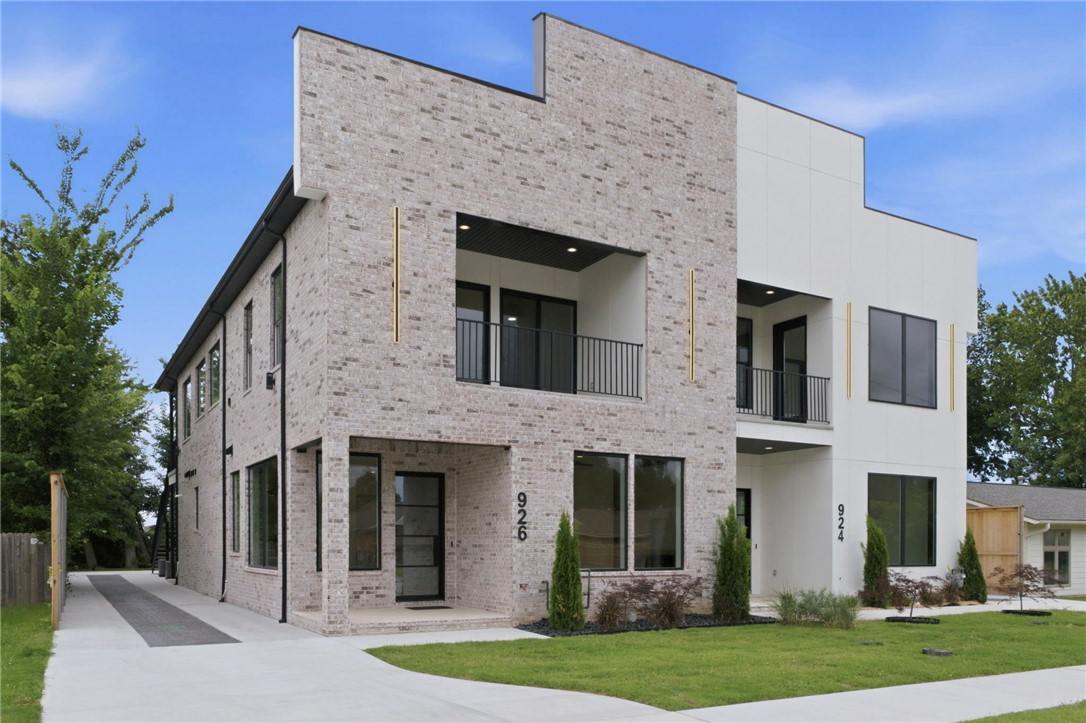 FAIRFIELD ADD-BENTONVILLE - Residential