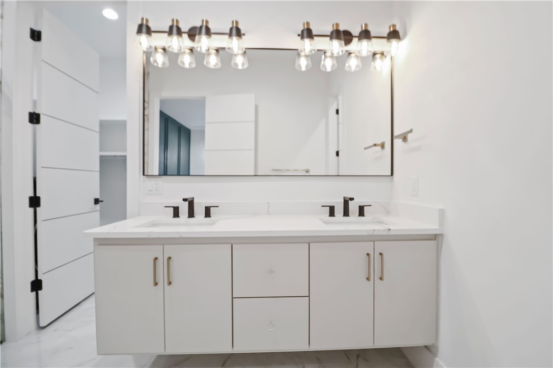FAIRFIELD ADD-BENTONVILLE - Residential