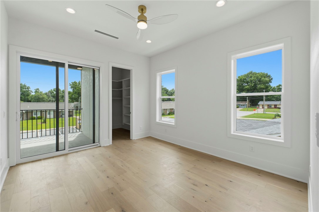 FAIRFIELD ADD-BENTONVILLE - Residential