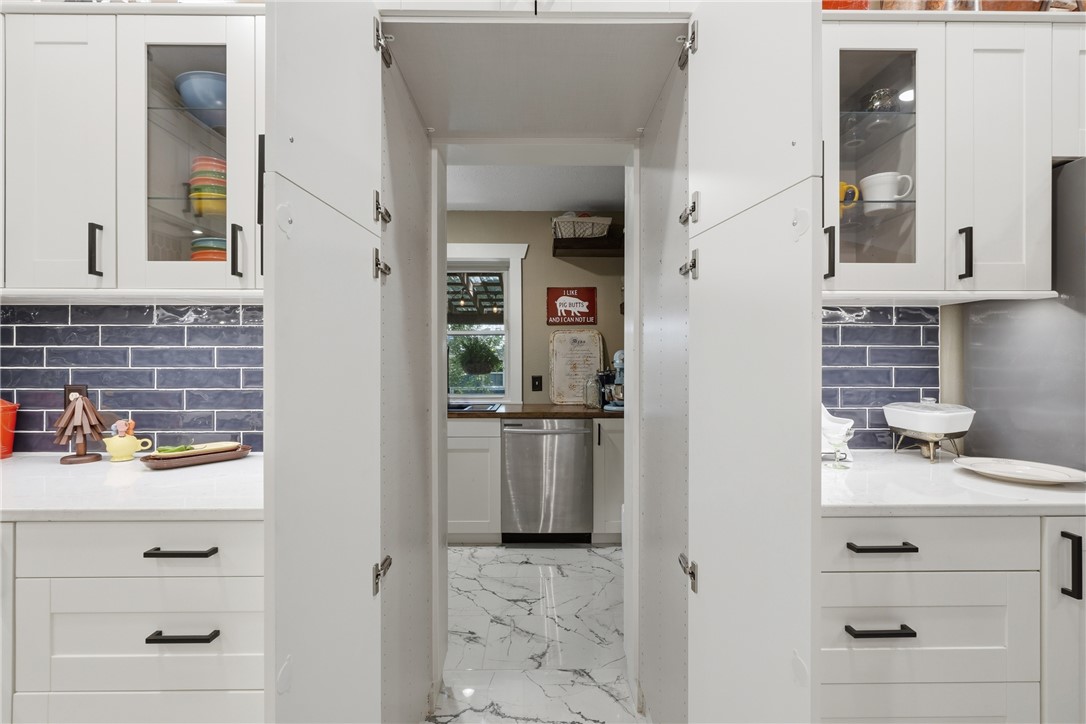Unit 16 Holiday Island - Residential