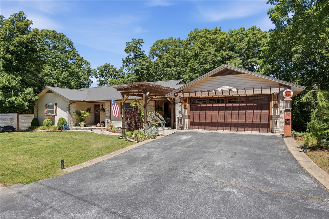 Unit 16 Holiday Island - Residential