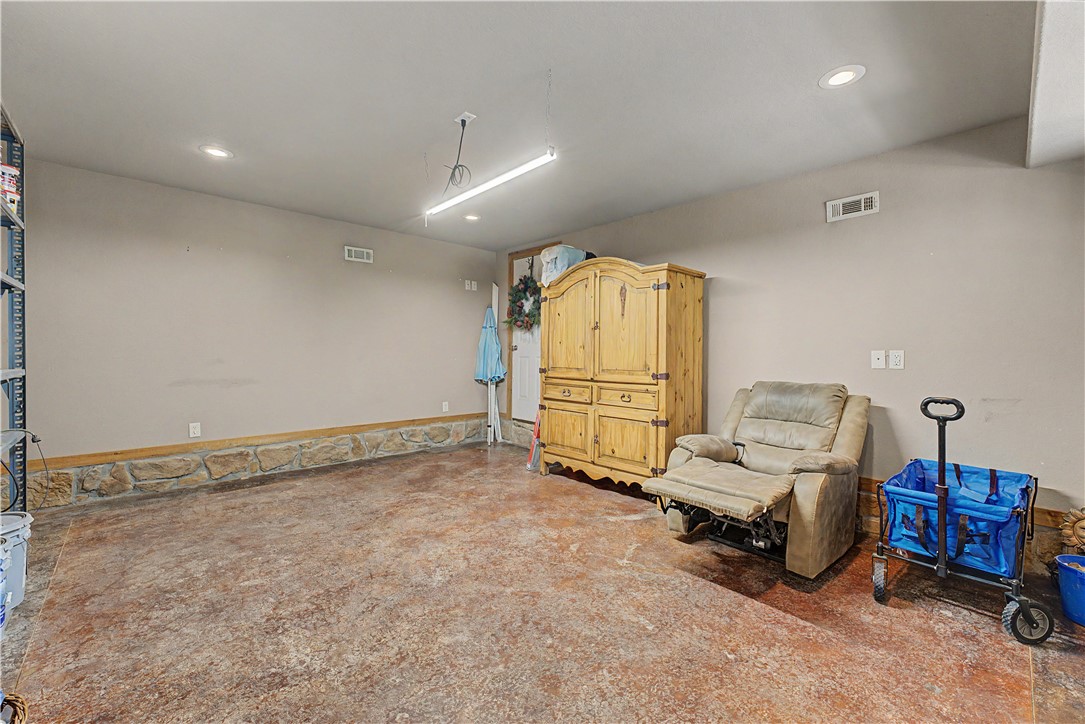 Queensborough Sub Bvv - Residential