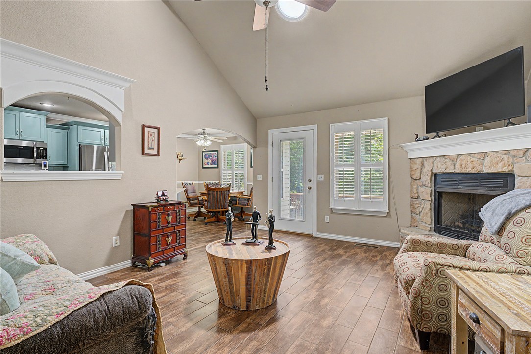 Queensborough Sub Bvv - Residential