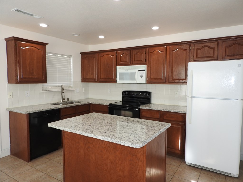 Tunbridge Wells Sub Bentonville - Residential Lease