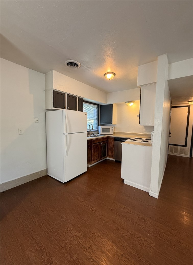 Villa North Sub - Residential Lease