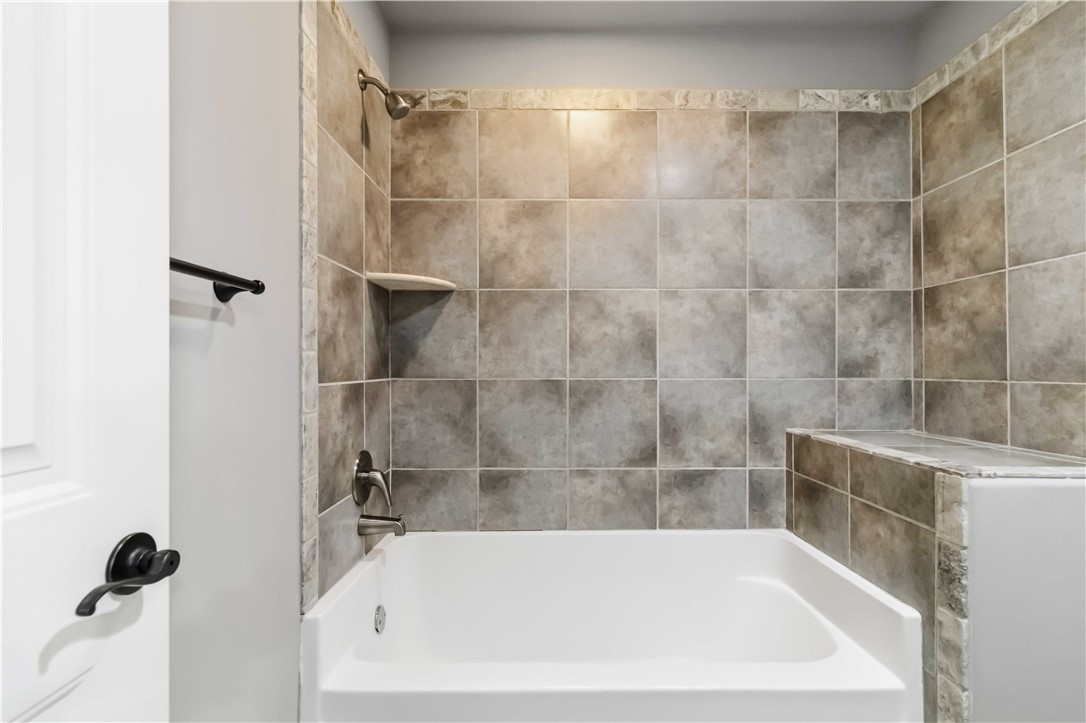Lochmoor Club Sub Bentonville - Residential