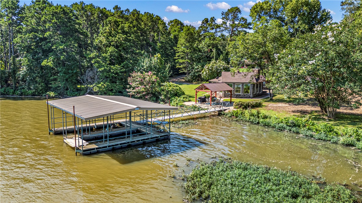 Bullock Lakeshore 1 - Residential