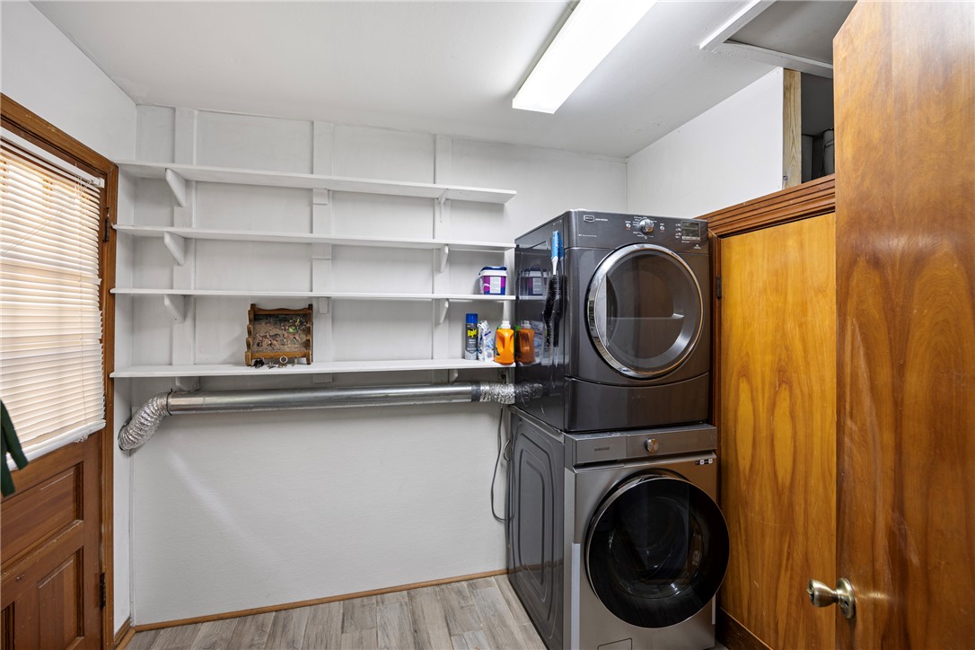 Bullock Lakeshore 1 - Residential