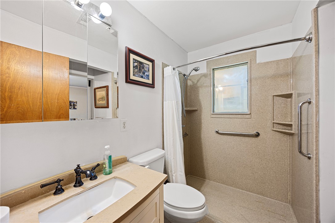 Bullock Lakeshore 1 - Residential