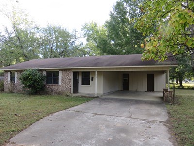 A PERFECT MATCH FOR YOU AND YOUR LIFESTYLE! Excellent location, quiet family home tucked away at the end of the cul de sac. Newer hardwood flooring in den. Brand new half bath in progress. Covered patio and pretty backyard make a great place to drink that morning coffee. Well-cared for home is priced to sell!