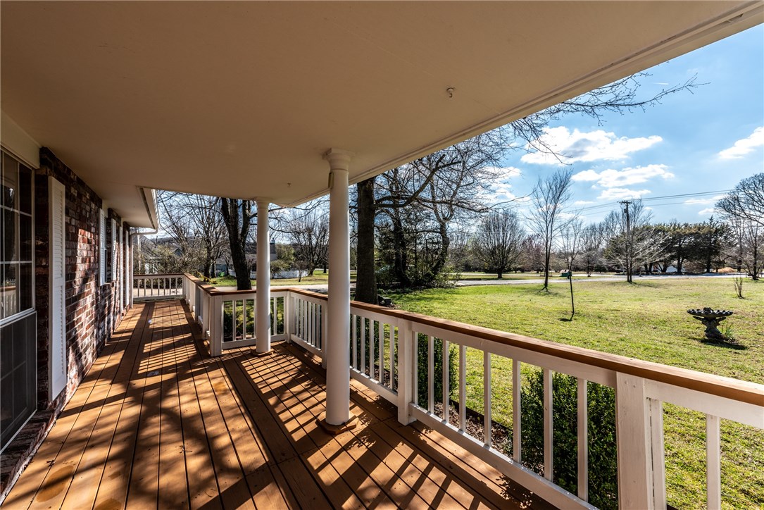Oakland Meadows - Residential