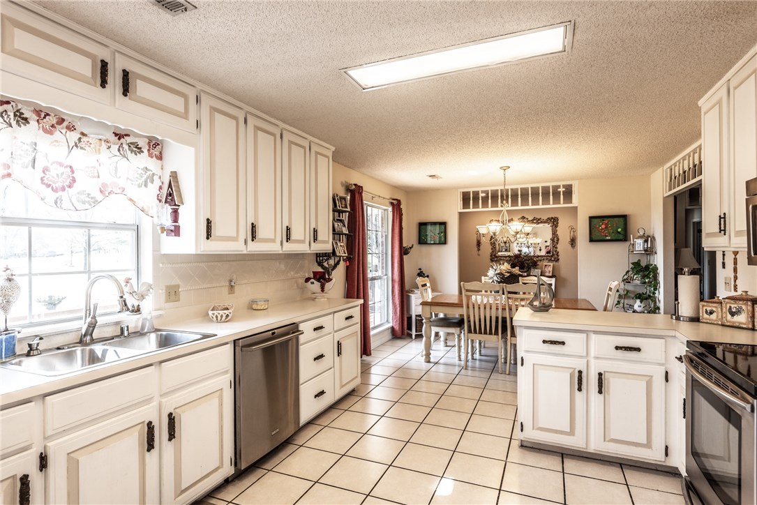 Oakland Meadows - Residential