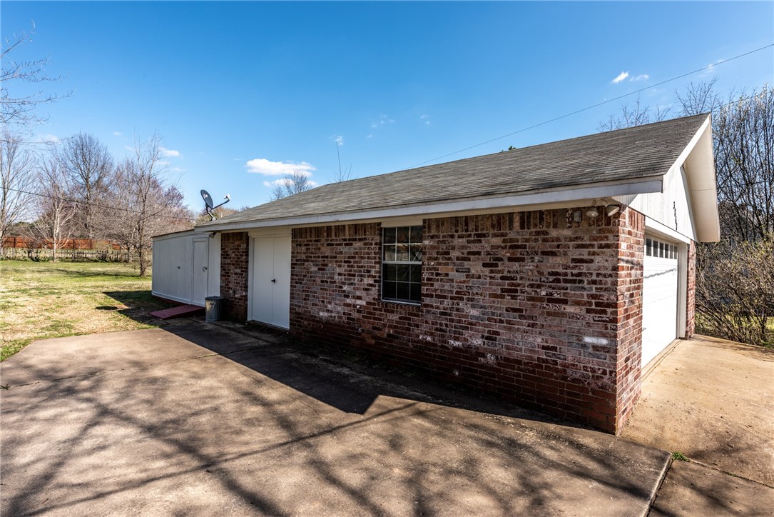 Oakland Meadows - Residential