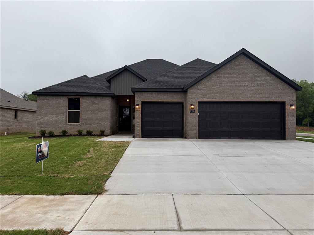 OAK BROOK SUB PH 1-SILOAM SPRINGS - Residential