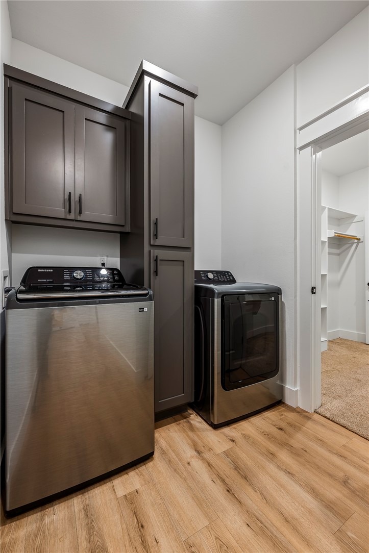 Dixieland Twnhms Rogers - Residential Lease