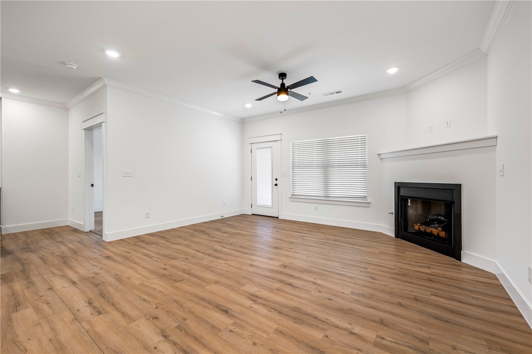 Dixieland Twnhms Rogers - Residential Lease