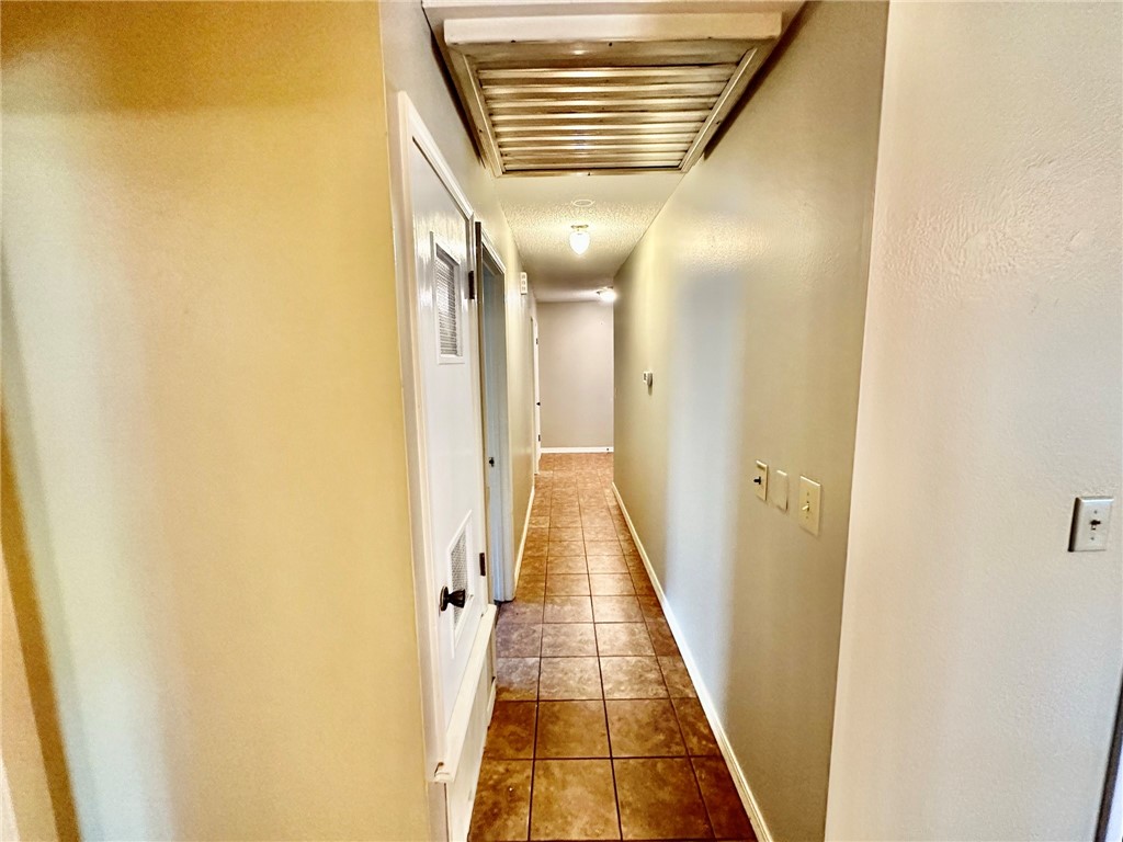 Kersten Addrogers - Residential Lease