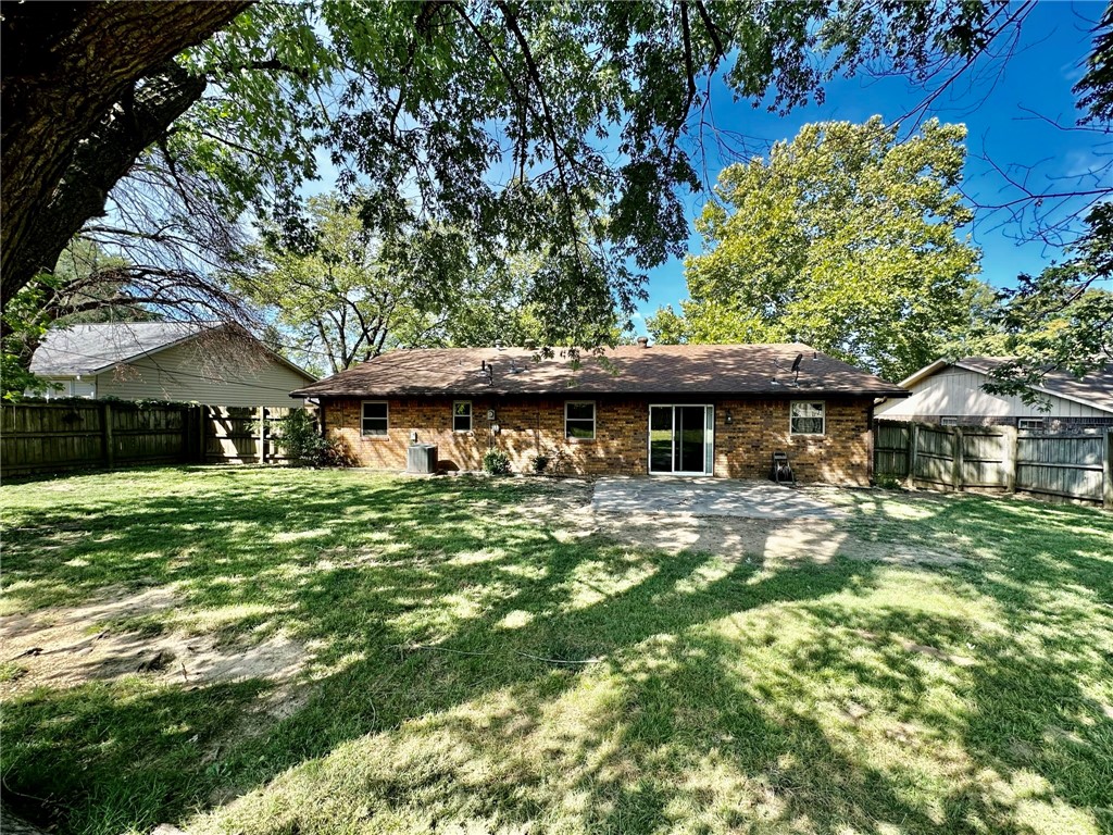 Kersten Addrogers - Residential Lease