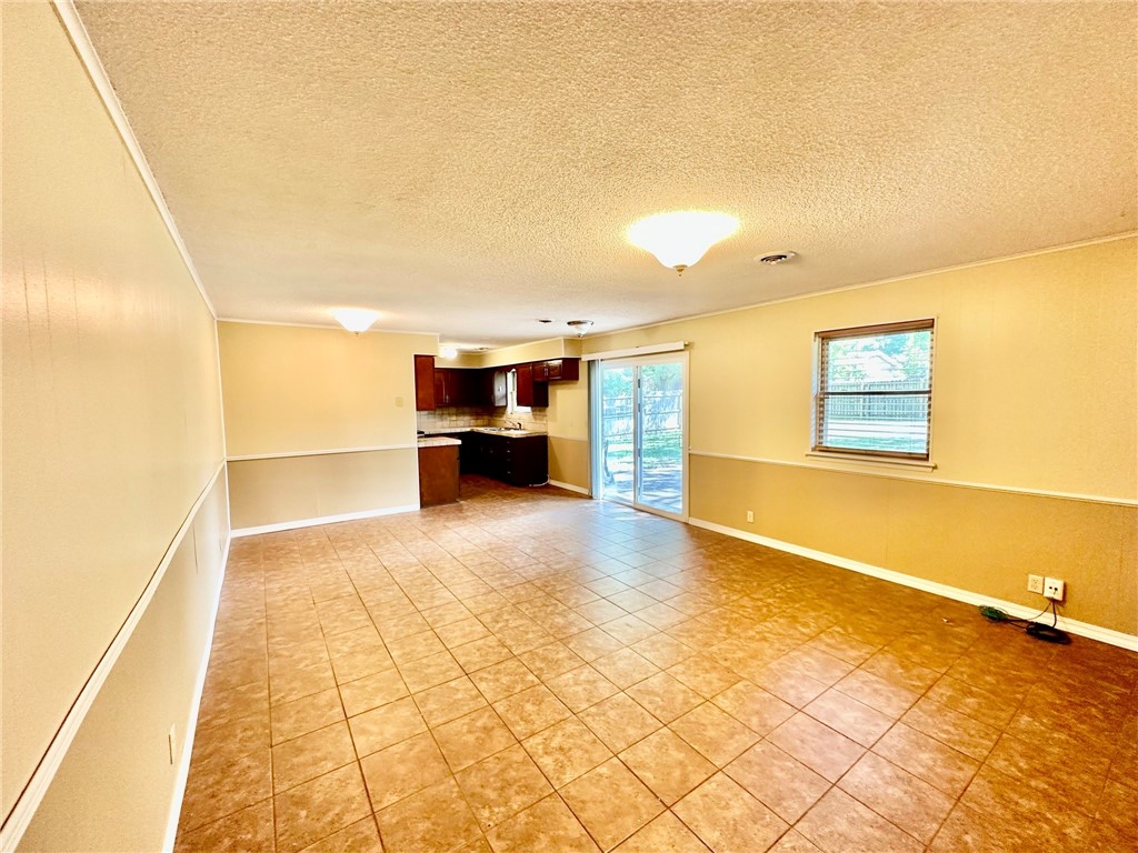 Kersten Addrogers - Residential Lease