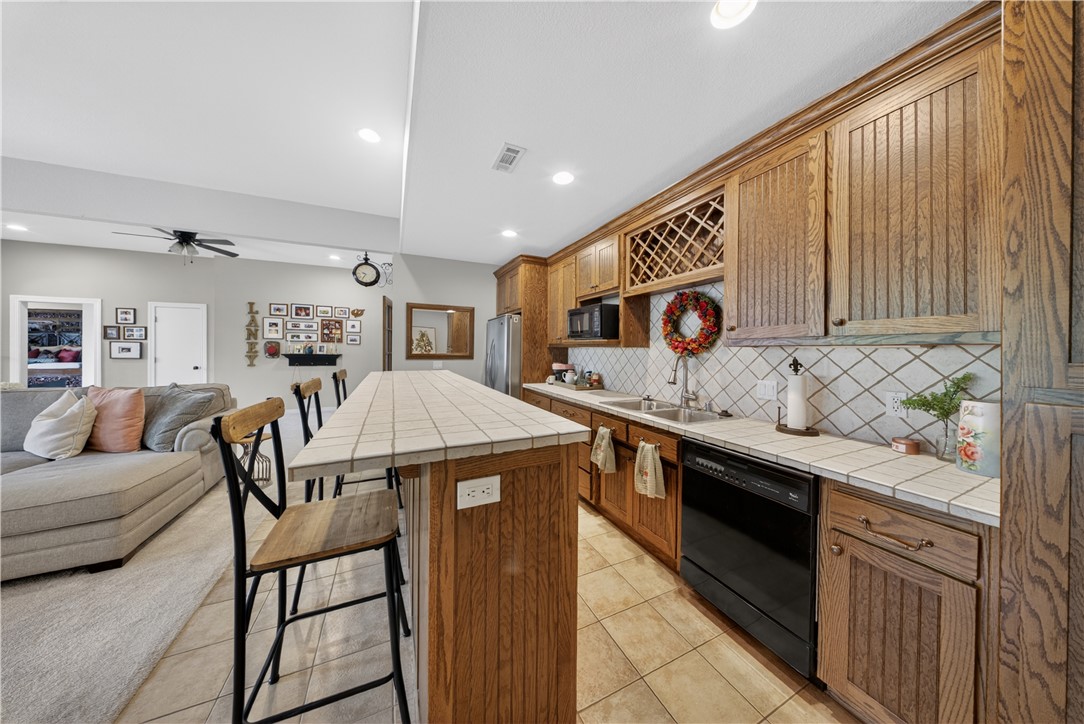 El Contento Acres - Residential