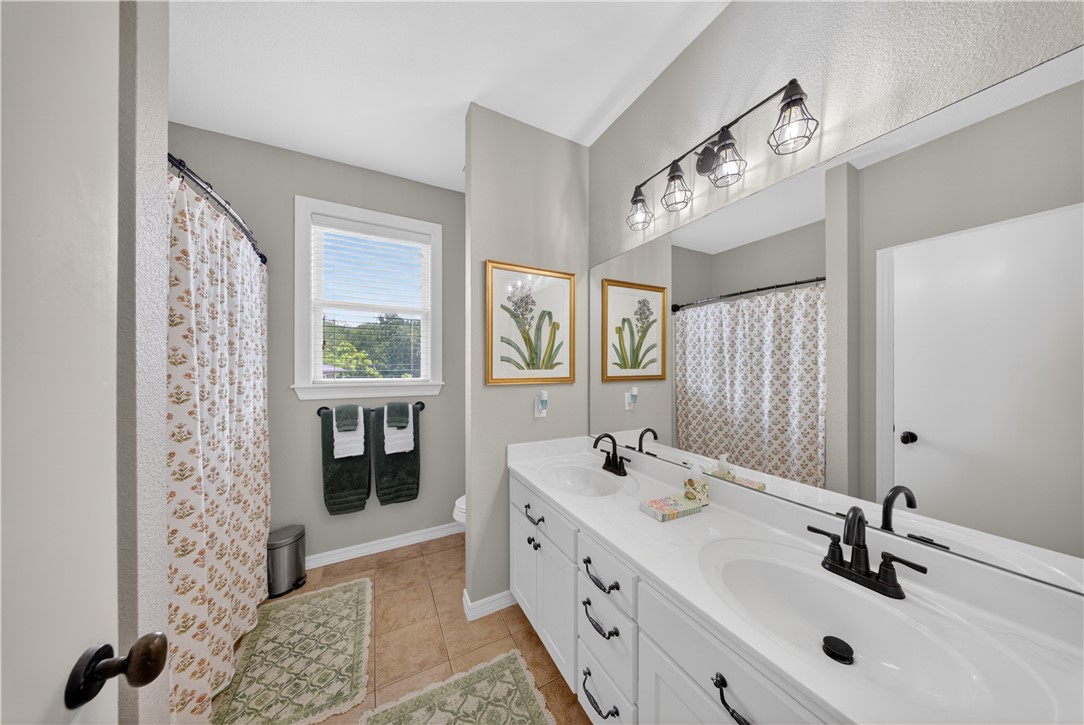 El Contento Acres - Residential