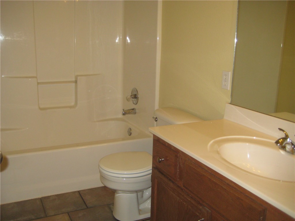 Prairie Meadows Ph 1-Lowell - Residential Lease