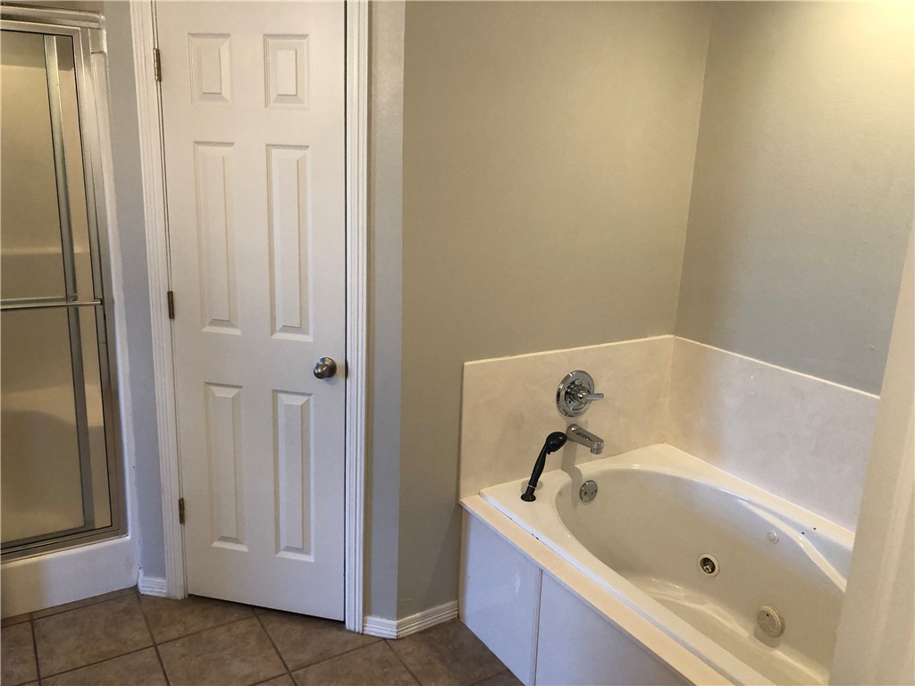 Standing Oaks Sub Blk Iipea Ridge - Residential Lease