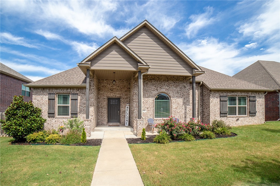Seller to offer $3,500 for rate buy down or closing costs. Minutes from all that NWA has to offer, this one story all brick 4 bed 2.5 bath, Rouse Custom home boasts an open living space that is wonderful for entertaining or relaxing. The oversized island provides ample counter and cabinet space. Home is capable of central vac and wired for sound in primary, living and back patio. The home is steps from the community pool and easy access to the White River and community fishing pond. Other features include a double pantry, two primary closets, a mottled blue grey flagstone back patio and a 3 car garage. Agent Owned and Occupied