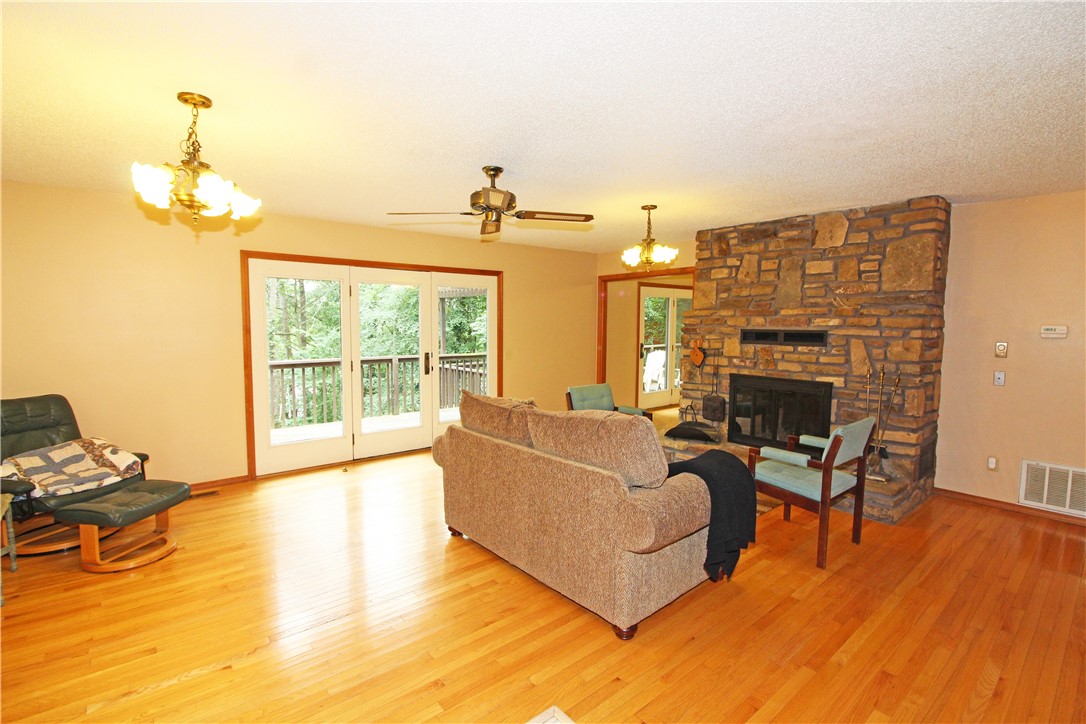 Dorchester Sub Bvv - Residential Lease