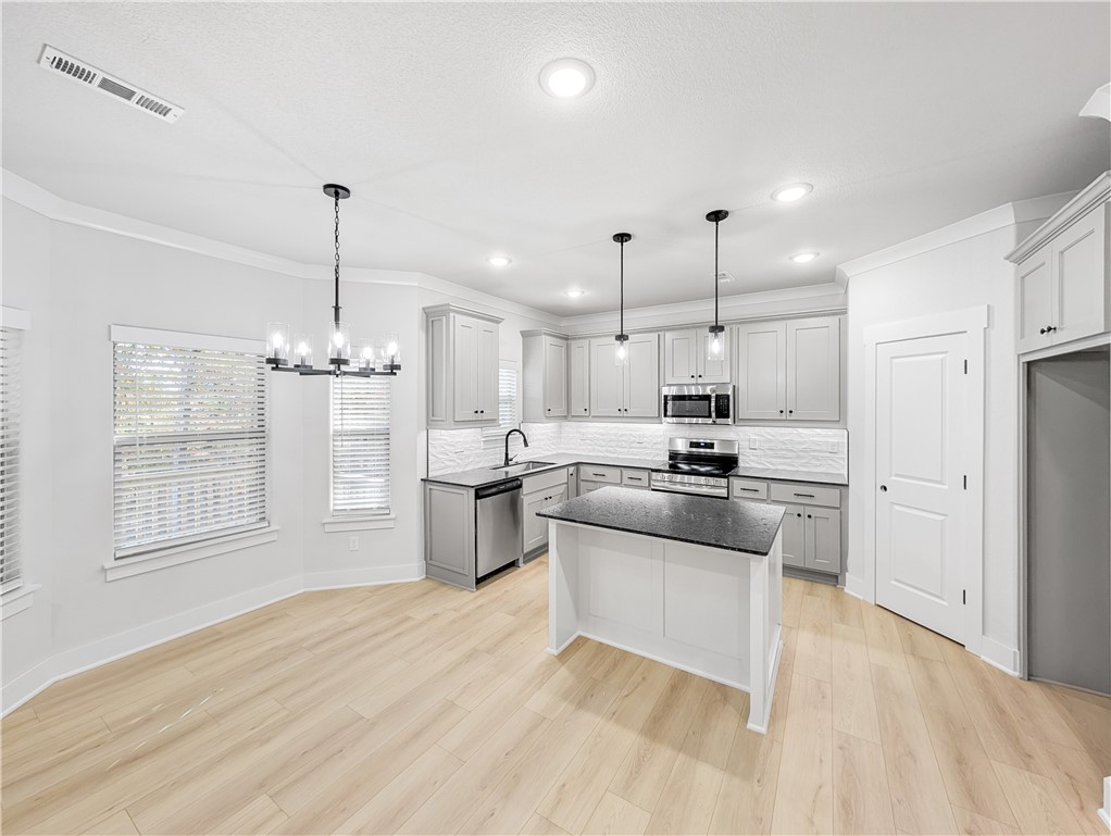 Peebles Sub Bvv - Residential Lease
