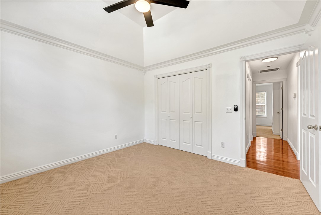 Whispering Timbers Ph 10 Rogers - Residential Lease