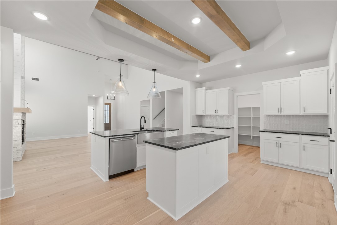 MAPLE ESTATES PH III-CENTERTON - Residential