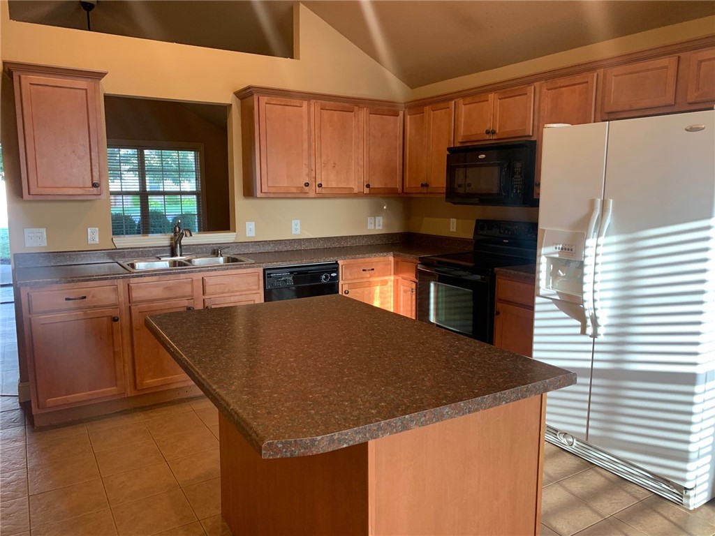 Somerset Sub Centerton - Residential Lease